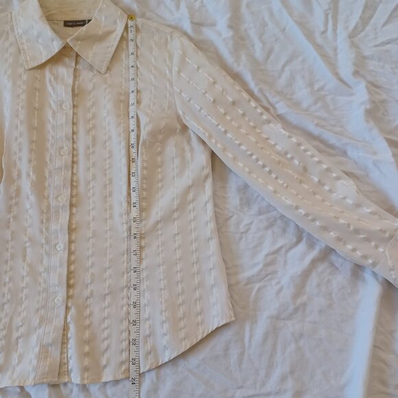 Apt 9 Stretch Button Down Long Sleeve Shirt Cream & Gold Pinstripe Womens Medium - Picture 10 of 13